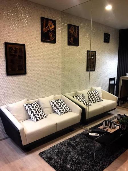 picture A031385 M Thonglor 10 - 4/8