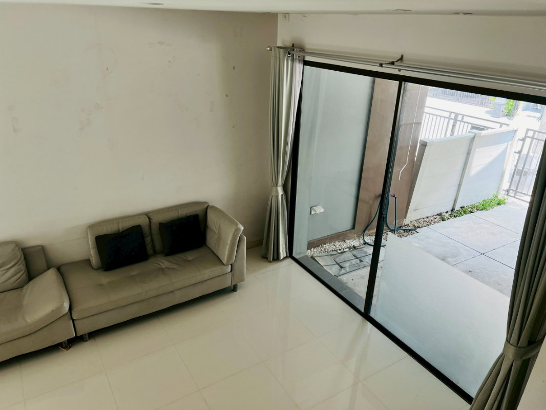 picture RENT Muang Klang Village, Wacharaphon - 15/99