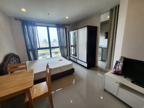  Ideo sathorn thapra  9000 bath