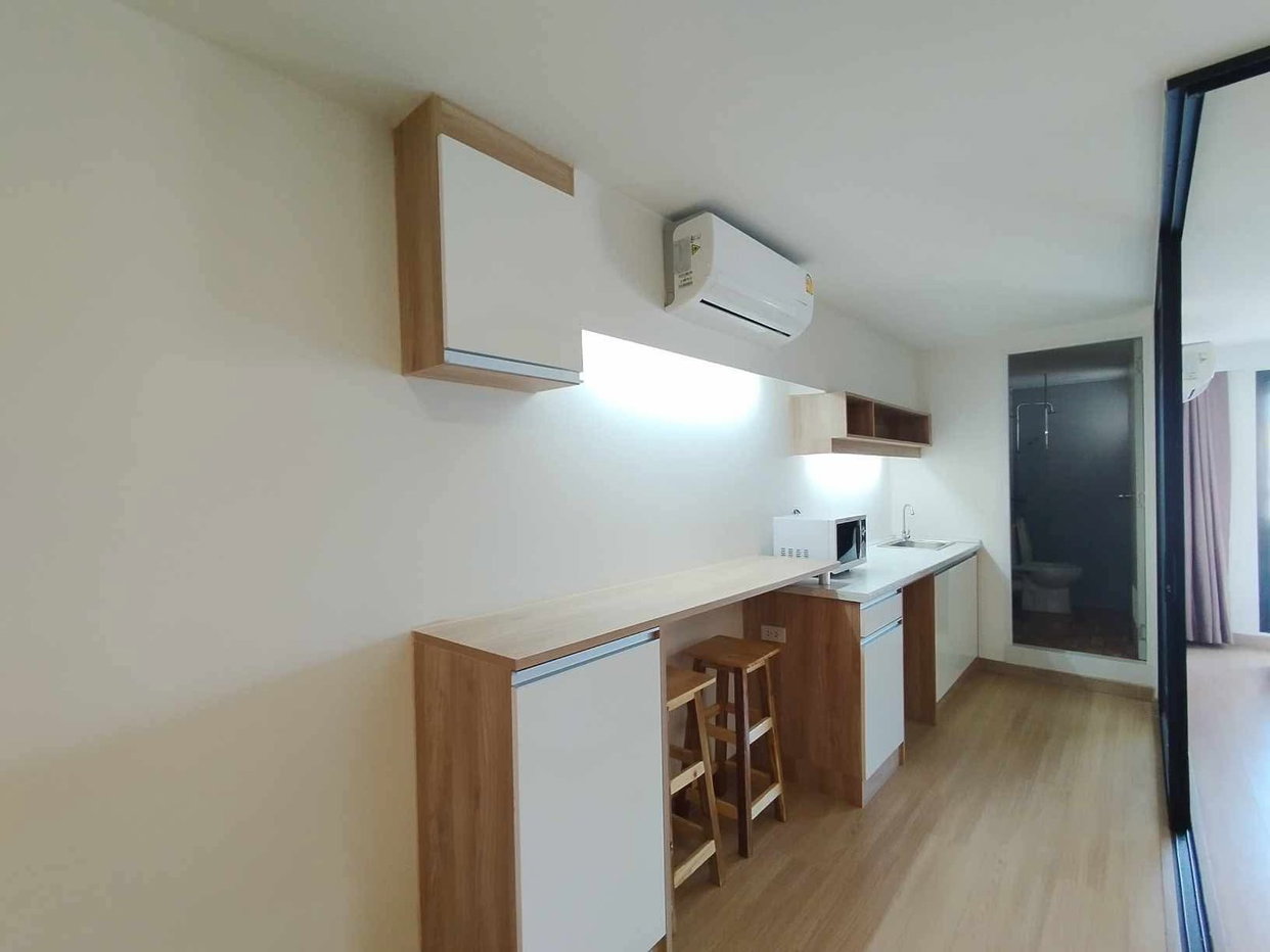 picture A033361 Level Condominium - 4/8