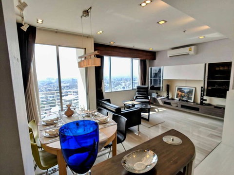 A033095 Villa Sathorn