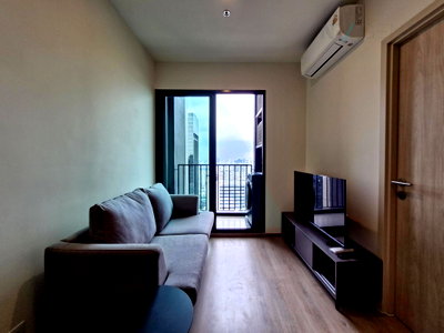Condos for rent : For Rent Condo NUE DISTRICT R9 Building N, Floor 34,1 bed room, Room size 26 sqm