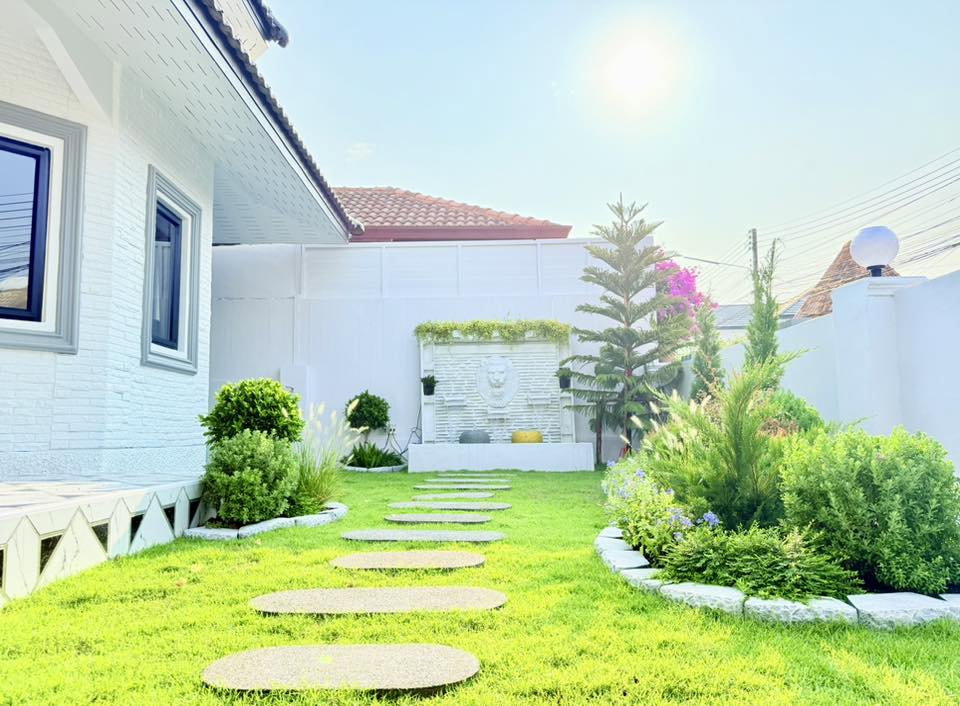 รูป Detached House for Sale North Pattaya Near Sukhumvit - รูปที่ 2/17