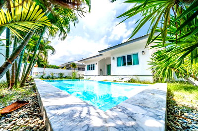 Houses for sale Chonburi : For Sale   Viewpoint   5Beds  3Bath 