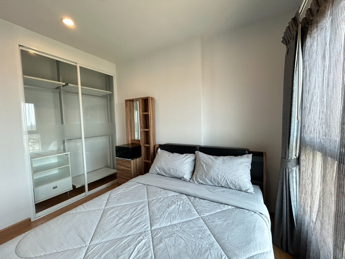 รูป ให้เช่าคอนโด 1 ห้องนอน 30 ตรม. พาร์คแลนด์ เพชรกษม พร้อมเฟอร์นิเจอร์และเครื่องใช้ไฟฟ้า - รูปที่ 2/9