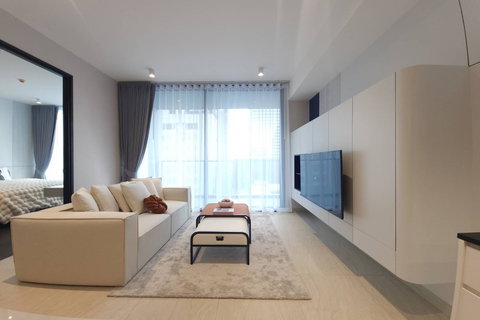  For Sale  !! Tait Sathorn 12, 1 bed, 1 bath, city view, corner room, South Facing !! Code C20230600095 furnished, ready to move in, Special Deal!!📣📣