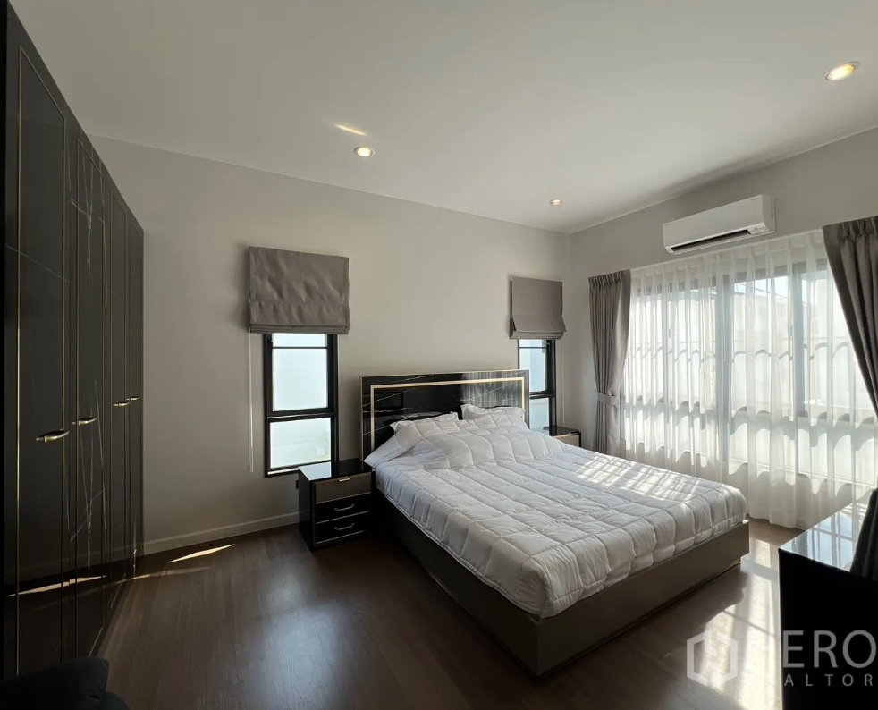รูป ให้เช่าบ้านเดี่ยว 4 ห้องนอน โครงการ เศรษฐสิริ บางนา กม.10 ตำบลบางพลีใหญ่ อำเภอบางพลี จังหวัดสมุทรปราการ HRE00484 - รูปที่ 25/32