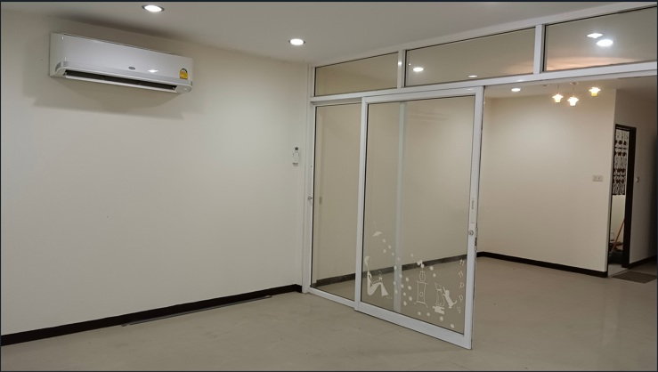 รูป ให้เช่าทาวน์เฮ้าส์ Renovate ใหม่ ลาดพร้าว 47 แยก 9-5 2 ชั้น 26 ตร.ว. จอดรถ 2 คัน ใกล้ MRT - รูปที่ 3/12