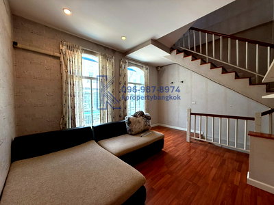 Townhouses for sale Bangkok : Rama 9 Townhome Near Yellow Line MRT & Airport 3.5 Storeys 200 sq.m. Great Investment