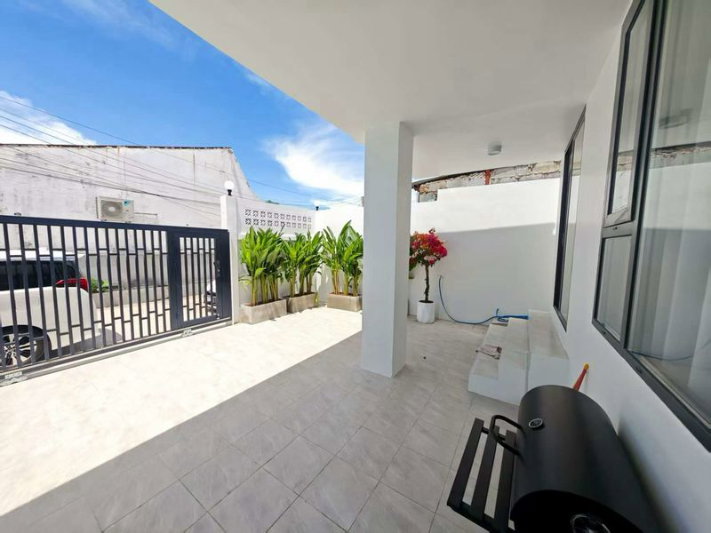 picture   For Sale Private House in  Naklua 4Beds 5 Bath  - 10/11