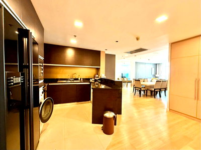 Condos for sale : #SC13396    📌 Sale | 🟦🟨Urbana Sathorn🟥🟩💬𝑪𝒐𝒏𝒕𝒂𝒄𝒕𝑳𝑰𝑵𝑬:@𝒔𝒆𝒄𝒓𝒆𝒕𝒑𝒓𝒐𝒑𝒆𝒓𝒕𝒚 🔥✨   