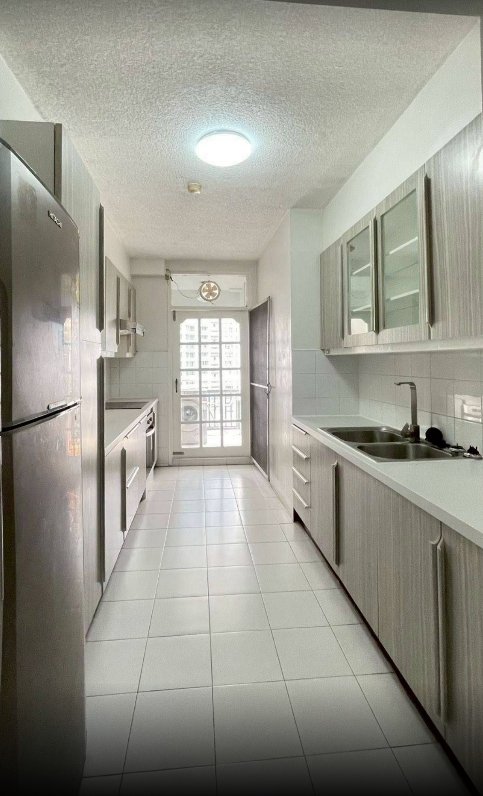 รูป LTH15181 – Spacious Condo Pet-Friendly for Rent Chit Lom | City Lifestyle Best Value | Near BTS Chit Lom | 90,000 THB | คอนโดให้เช่า ชิดลม ห้องใหญ่ เลี้ยงสัตว์ได้ คุ้มค่า ใกล้ BTS ชิดลม - รูปที่ 2/5