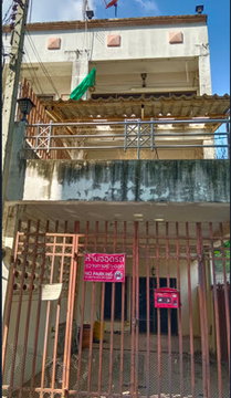 ให้เช่าทาวน์เฮ้าส์ 4 ชั้น Renovate ใหม่ ใกล้ MRT ห้วยขวาง – ซอยมีทรัพย์ ถนนประชาอุทิศ