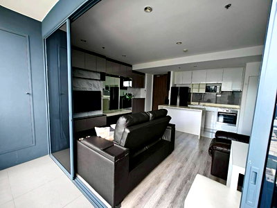 Condos for sale : 🏙 Spacious Corner Unit Near BTS Udomsuk | IDEO MOBI Sukhumvit 66