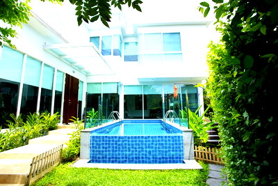 Houses for rent Bangkok : Lat Phrao Pool House Chok Chai 4
