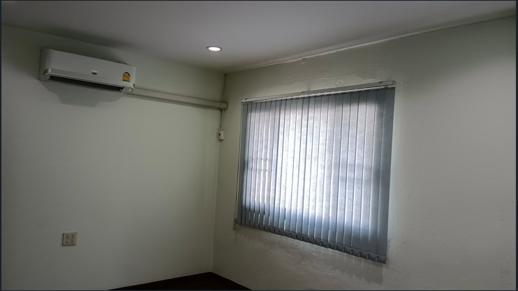 รูป ให้เช่าทาวน์เฮ้าส์ Renovate ใหม่ ลาดพร้าว 47 แยก 9-5 2 ชั้น 26 ตร.ว. จอดรถ 2 คัน ใกล้ MRT - รูปที่ 10/12