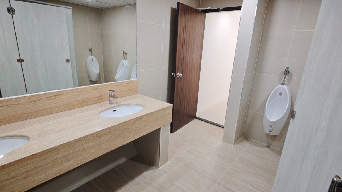 picture Office for rent @Ocean Tower 2, Fl.14 - 10/11