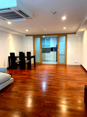 คอนโดให้เช่า : Urbana Sukhumvit 15 2 Bedroom for rent