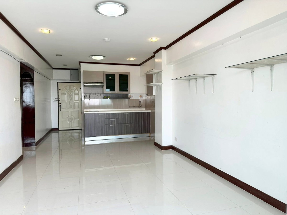 รูป ขายด่วน! ห้องใหญ่ คอนโด Onpa Tower ใกล้ MRT สิรินธร เพียง 2 นาที - รูปที่ 4/6