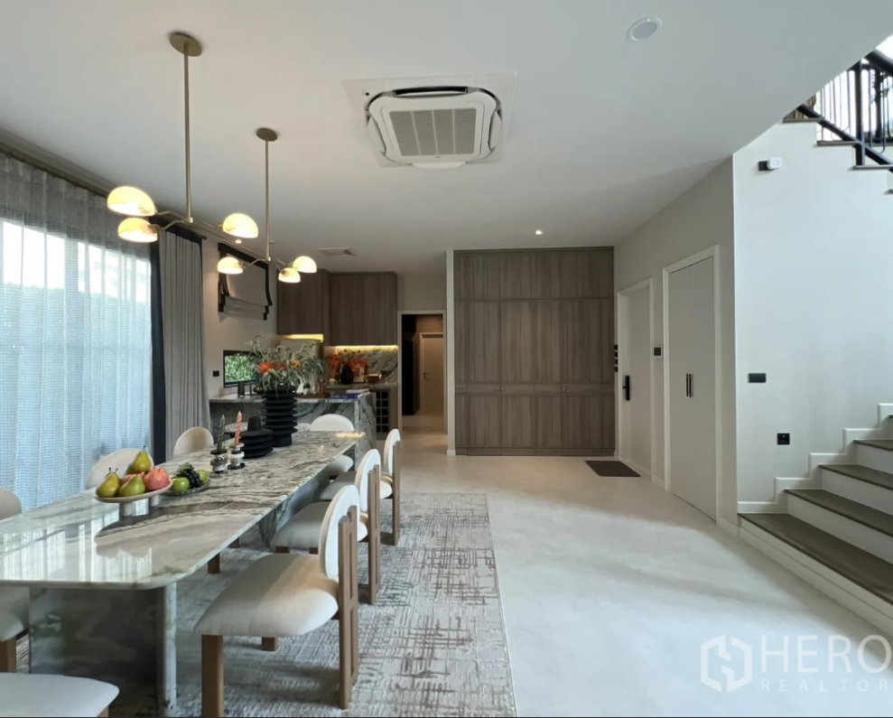 รูป ให้เช่าบ้านเดี่ยว 4 ห้องนอน โครงการเศรษฐสิริ บางนา กม.10 ตำบลบางพลีใหญ่ อำเภอบางพลี จังหวัดสมุทรปราการ HRE00485 - รูปที่ 11/46