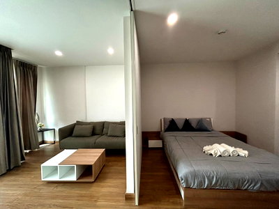 Condos for rent Maya Chiang Mai : For rent, Nimmana Condominium, only 18000 baht per month, Tell (0955752068 Khun Chompoo)