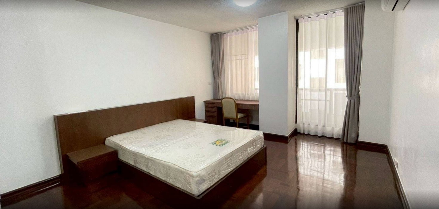 รูป LTH15181 – Spacious Condo Pet-Friendly for Rent Chit Lom | City Lifestyle Best Value | Near BTS Chit Lom | 90,000 THB | คอนโดให้เช่า ชิดลม ห้องใหญ่ เลี้ยงสัตว์ได้ คุ้มค่า ใกล้ BTS ชิดลม - รูปที่ 1/5