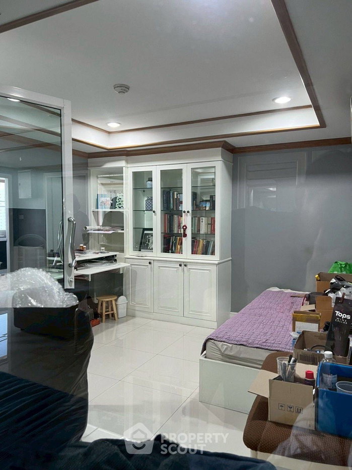 รูป คอนโด 3-ห้องนอน ที่ ศรีบำเพ็ญ คอนโด โฮม ใกล้ MRT คลองเตย (ID 2833636) - รูปที่ 6/17