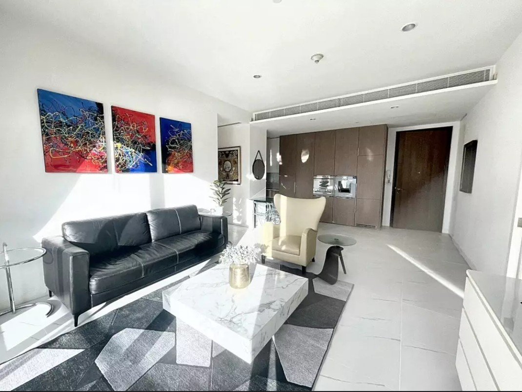 รูป LTHC15190 – Luxury Condo Prime Location for Sale Ratchadamri | City Lifestyle Best Value | Near BTS Ratchadamri | 39.9 MB  - รูปที่ 1/6