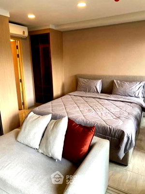 Condos for rent : 1-BR Condo at Walden Asoke near MRT Sukhumvit (ID 2500060)
