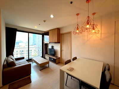 Condos for rent BTS Phra Khanong :  🆙👉 Condo for rent, Rhythm Sukhumvit 42 🔥🔥 Great price, beautiful room, fully furnished 🚆 Near BTS Ekkamai ✅ 56 sq.m. ✨ LINE : tng.first