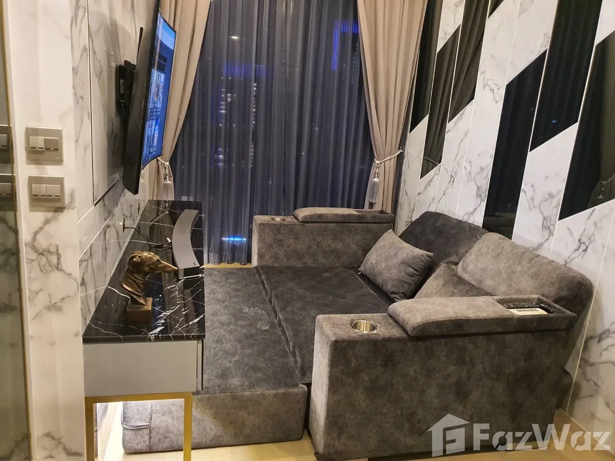 picture Ashton Asoke high floor. 6214509 - 9/16