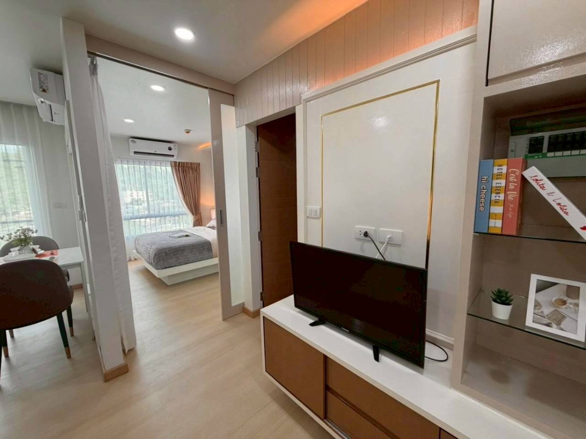 picture The Scene Condo For Sell WR-04454 - 3/14