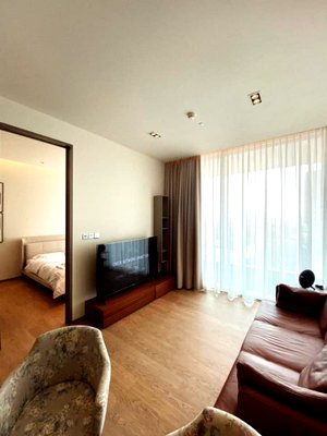 คอนโดให้เช่า : ✨ Luxury Condo ใจกลางสีลม, ใกล้ BTS MRT ✨
