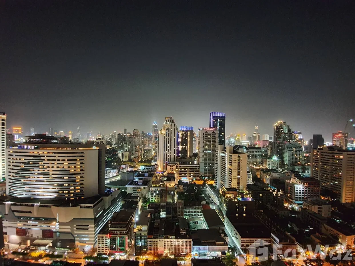 picture Ashton Asoke high floor. 6214509 - 2/16