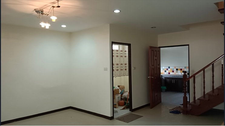 รูป ให้เช่าทาวน์เฮ้าส์ Renovate ใหม่ ลาดพร้าว 47 แยก 9-5 2 ชั้น 26 ตร.ว. จอดรถ 2 คัน ใกล้ MRT - รูปที่ 6/12