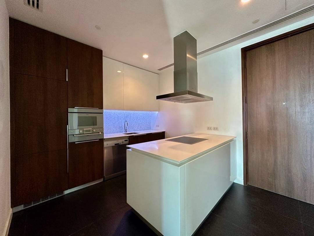 รูป LTHC15179 – Luxury Condo Corner Unit for Sale Ratchadamri | Investment Opportunity Best Value | Near BTS Ratchadamri | 39.9 MB | คอนโดหรู ราชดำริ ห้องมุม ลงทุนพร้อมผู้เช่า คุ้มค่า ใกล้ BTS ราชดำริ - รูปที่ 4/6