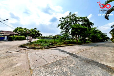 ที่ดิน หลักสี่พลาซ่า : ขายที่ดิน 186ตร.วา หมู่บ้านเกษตรนิเวศน์ แจ้งวัฒนะ 14 แปลงมุม ใกล้รถไฟฟ้า,ทางด่วน 