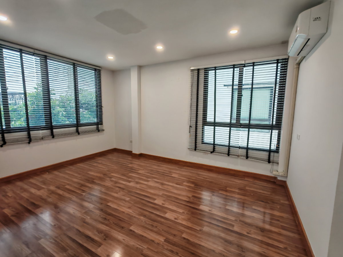 picture  Viridian Ratchaphruek corner house  - 7/14
