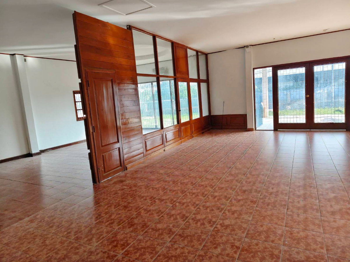 picture Land and House for Sale (Mueang Phrae Thailand) - 8/26