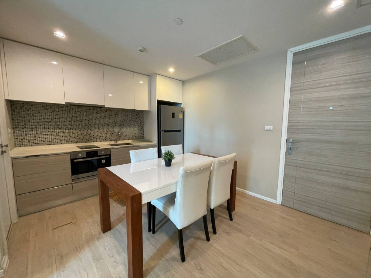 รูป The Room Sukhumvit 21 - 1bed/ 1bath, 7 floor, City view - รูปที่ 5/11