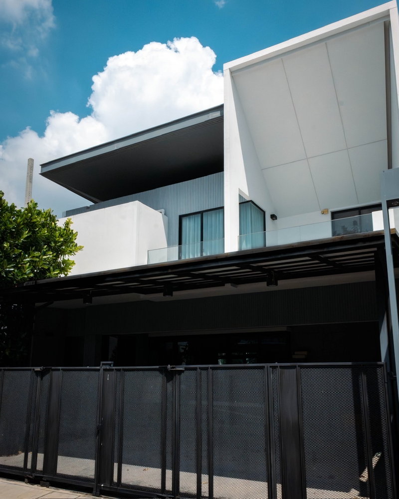 บ้านเดี่ยวให้เช่า : ✅ ✅ ให้เช่า - VIVE Bangna KM.7 , Luxury House 3 ห้องนอน พร้อมเข้าอยู่ ติดต่อไลน์ @bktasset หรือโทร 095-325-8928
