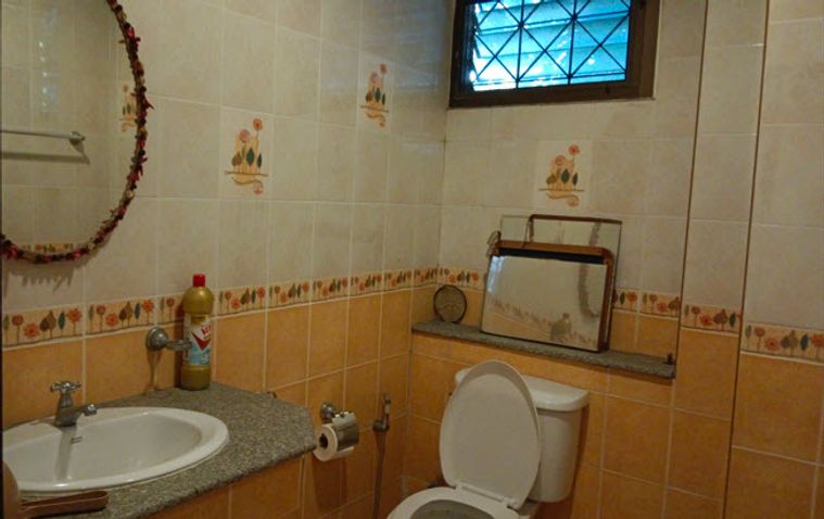 2-bed townhouse for rent, 160 sqm, 19 sq wah, Huai Khwang