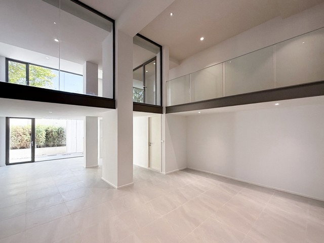 รูป HR3424เช่า Home Office & Townhome สไตล์ Luxury รีโนเวทใหม่ทั้งหลัง พร้อมลิฟต์ส่วนตัว – ซอยปรีดี 14 (ใกล้เอกมัย-ทองหล่อ) - รูปที่ 23/27