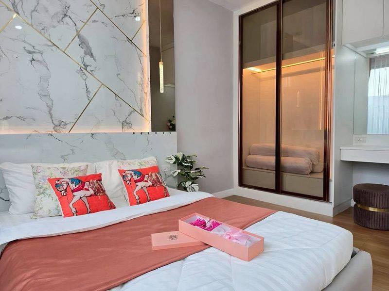 รูป KT0408🚵Pool Villa ใกล้สวนสุขภาพหนองปรือ 3ห้องนอน 70ตรว🏊พร้อมสระว่ายน้ำ🌷สวน🪑เฟอร์นิเจอร์🌠ลานดาดฟ้า - รูปที่ 12/18