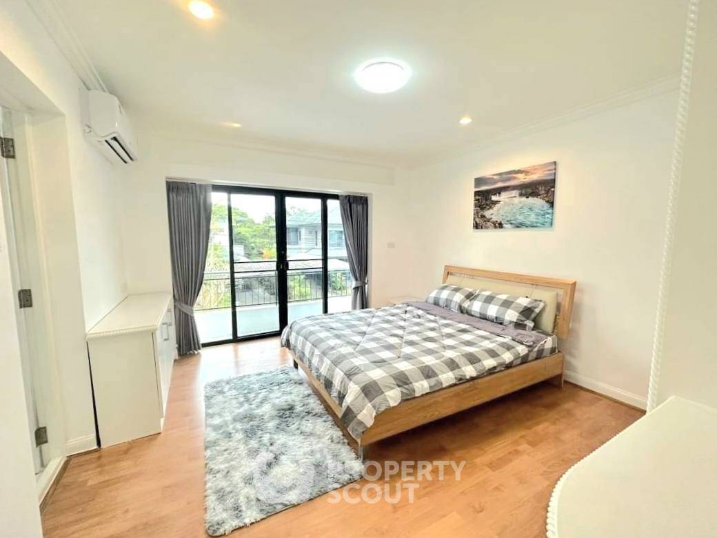 รูป คอนโด 4-ห้องนอน ที่ วินด์แฮม จอมเทียน พัทยา ใกล้ เมืองพัทยา (ID 2606186) - รูปที่ 8/12
