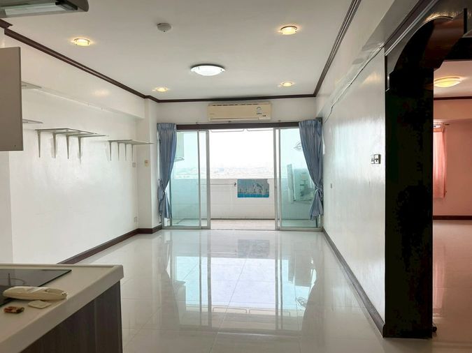 ขายด่วน! ห้องใหญ่ คอนโด Onpa Tower ใกล้ MRT สิรินธร เพียง 2 นาที