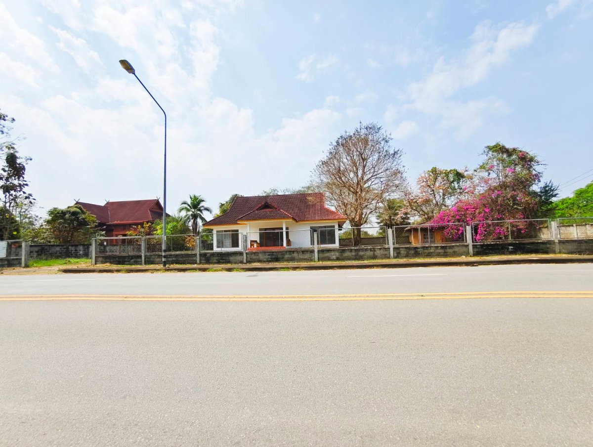 picture Land and House for Sale (Mueang Phrae Thailand) - 1/26