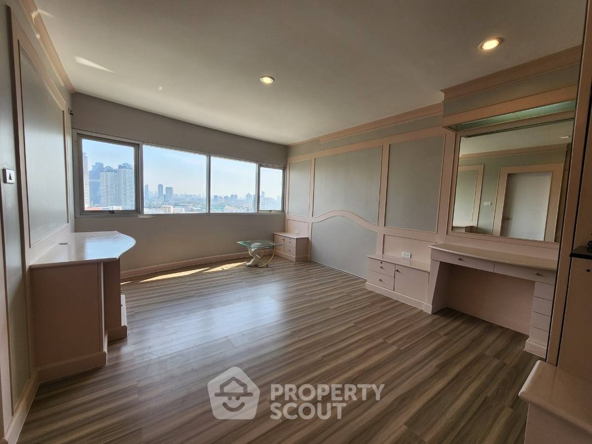 รูป คอนโด 4-ห้องนอน ที่ สายชล แมนชั่น ใกล้ BTS สะพานตากสิน (ID 2831058) - รูปที่ 8/14