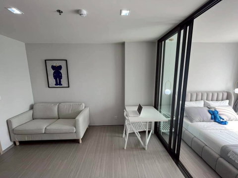 Life Sathorn Sierra (Closed to BTS Talat Phlu only 150meters)