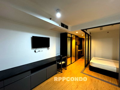 Condos for sale Chulalongkorn University : Condo for Sale : Siamese Surawong 